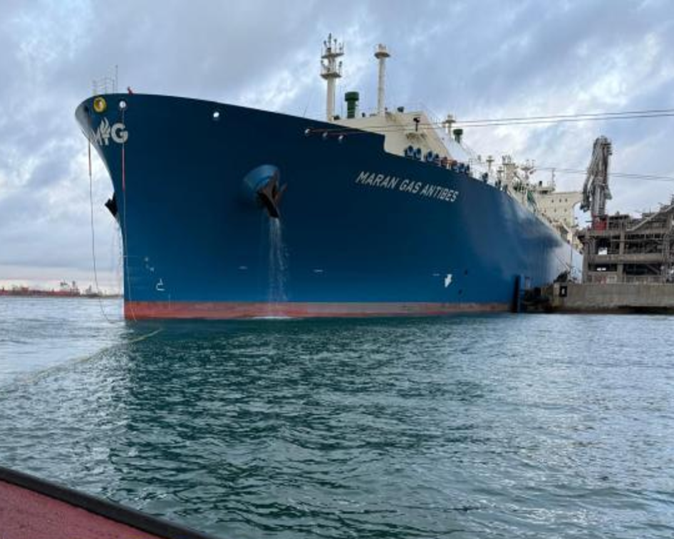 Berthing / Unberthing LNGC MT